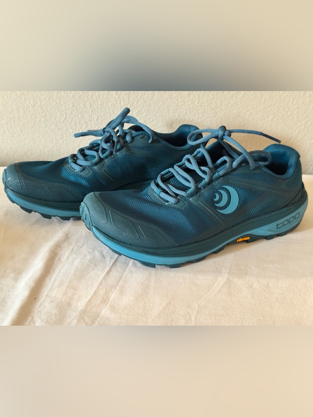 TOPO Athletic Terraventure 4 Trail Running Shoes - Blue - 3mm Drop 

Women’s 8